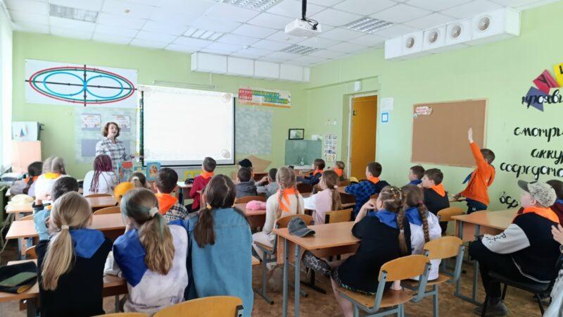 «У Лукоморья дуб зеленый»